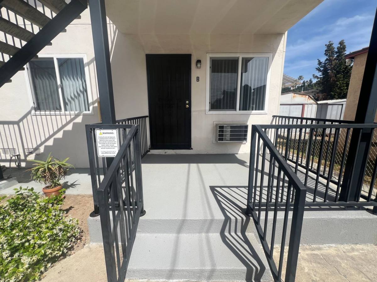 Apartment for rent at 4869-71 Pine St, La Mesa, CA 91942