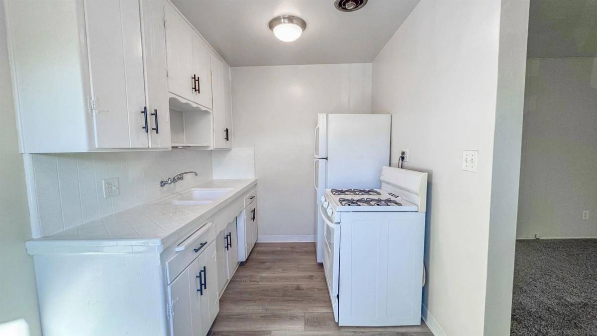 Apartment for rent at 4869-71 Pine St, La Mesa, CA 91942