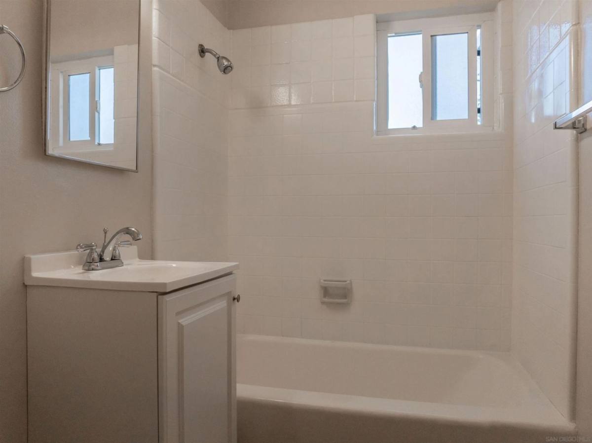 Apartment for rent at 4869-71 Pine St, La Mesa, CA 91942