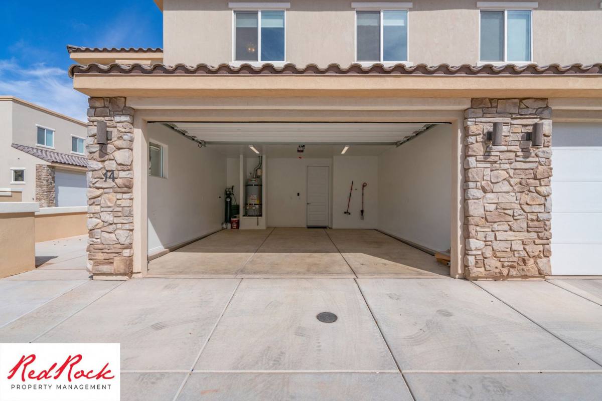 Townhouse for rent at 140 W Center St, Ivins, UT 84738