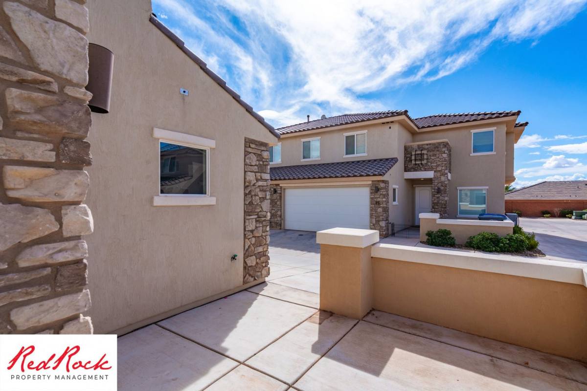 Townhouse for rent at 140 W Center St, Ivins, UT 84738