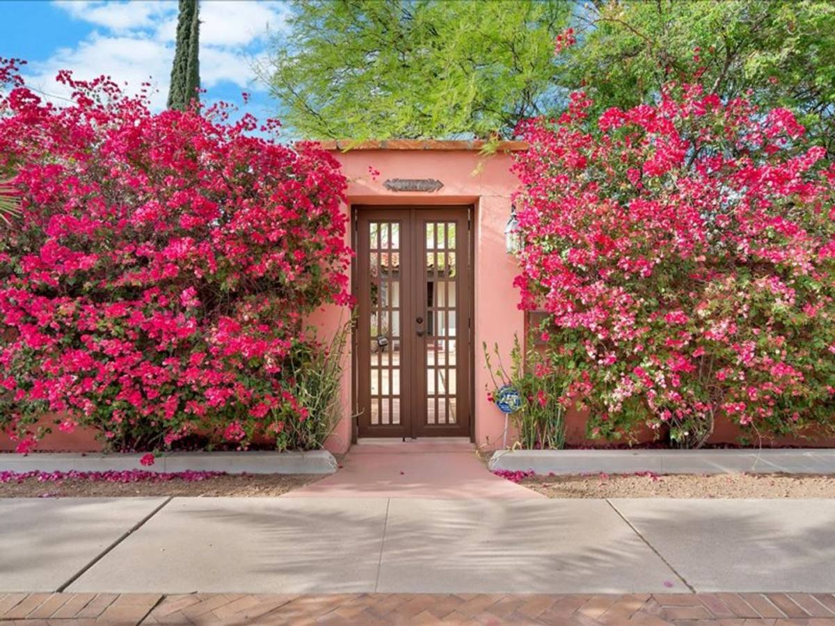 House for rent at 1941 E Lee St, Tucson, AZ 85719