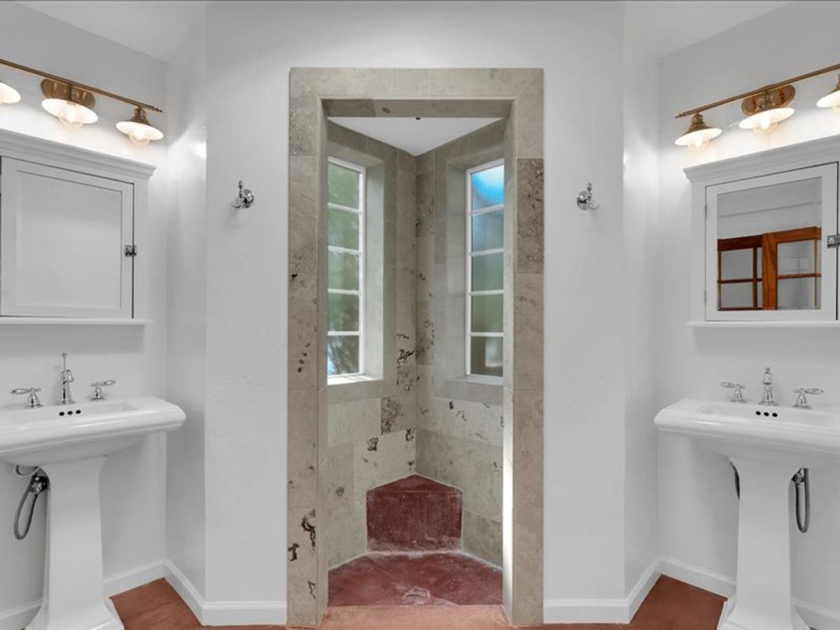 House for rent at 1941 E Lee St, Tucson, AZ 85719