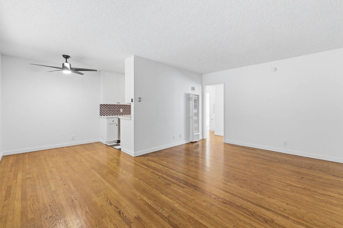 Apartment for rent at 1721 E Appleton St, Long Beach, CA 90802