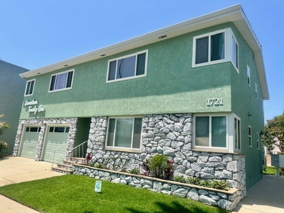 Apartment for rent at 1721 E Appleton St, Long Beach, CA 90802