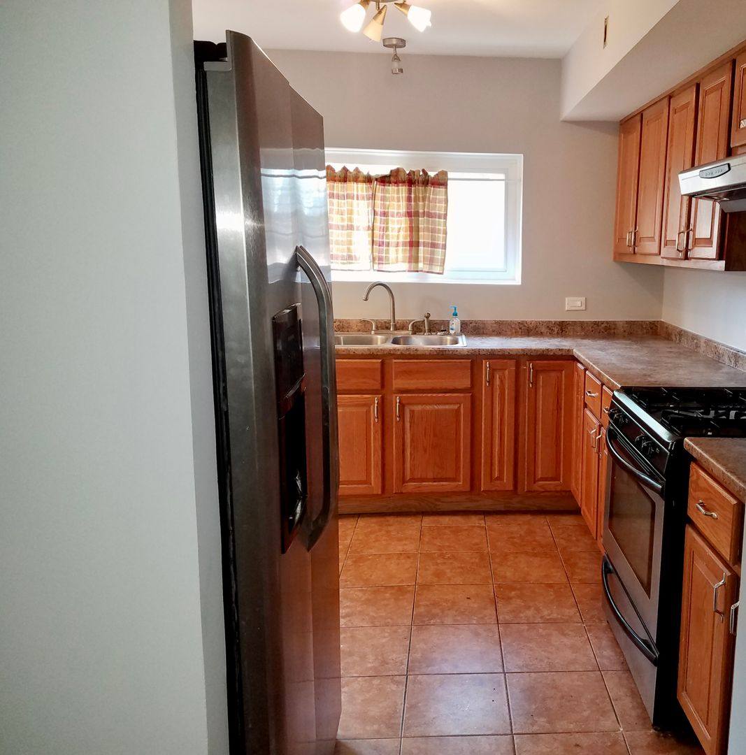 Townhouse for rent at 1056 Desplaines Ave, Forest Park, IL 60130