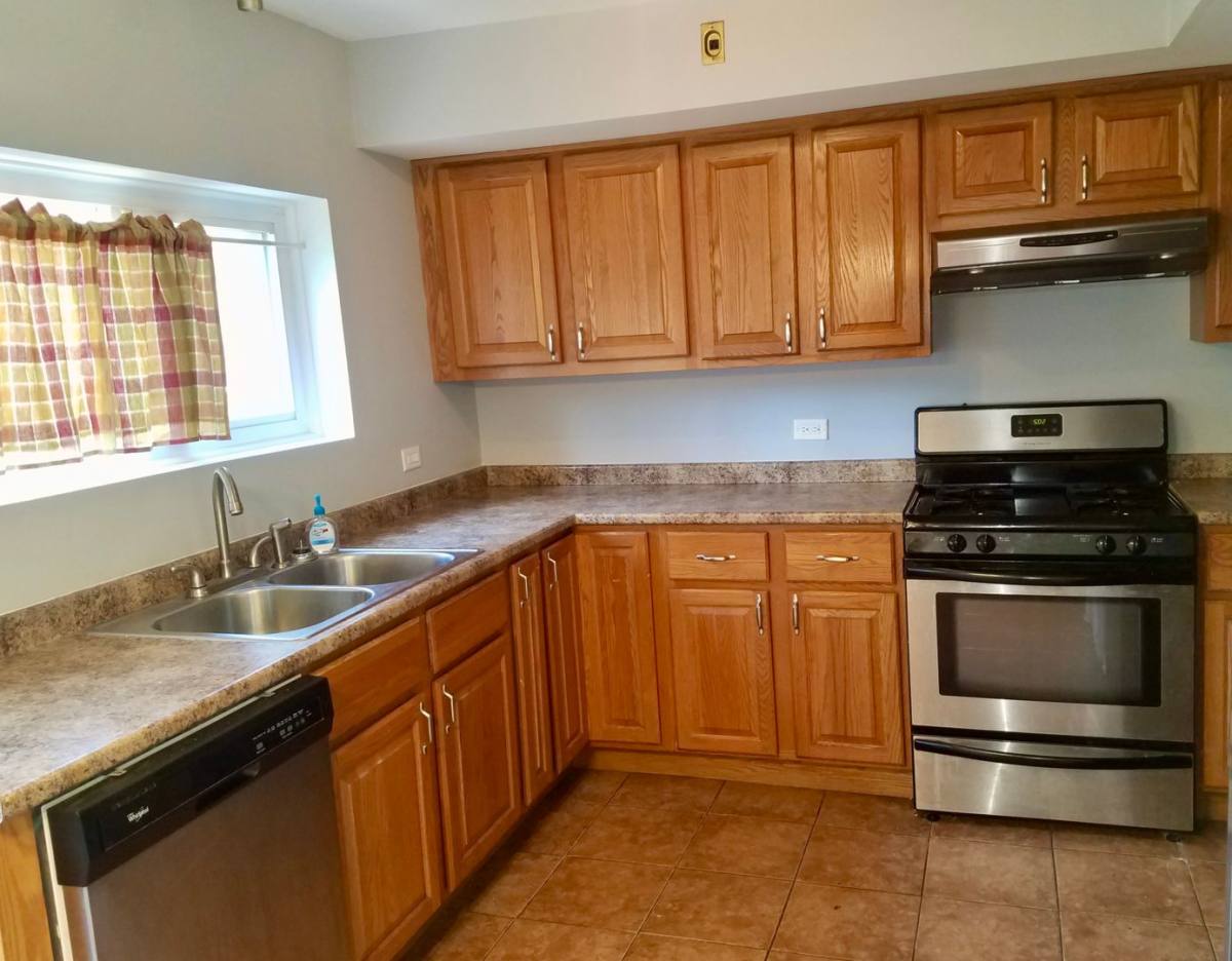 Townhouse for rent at 1056 Desplaines Ave, Forest Park, IL 60130