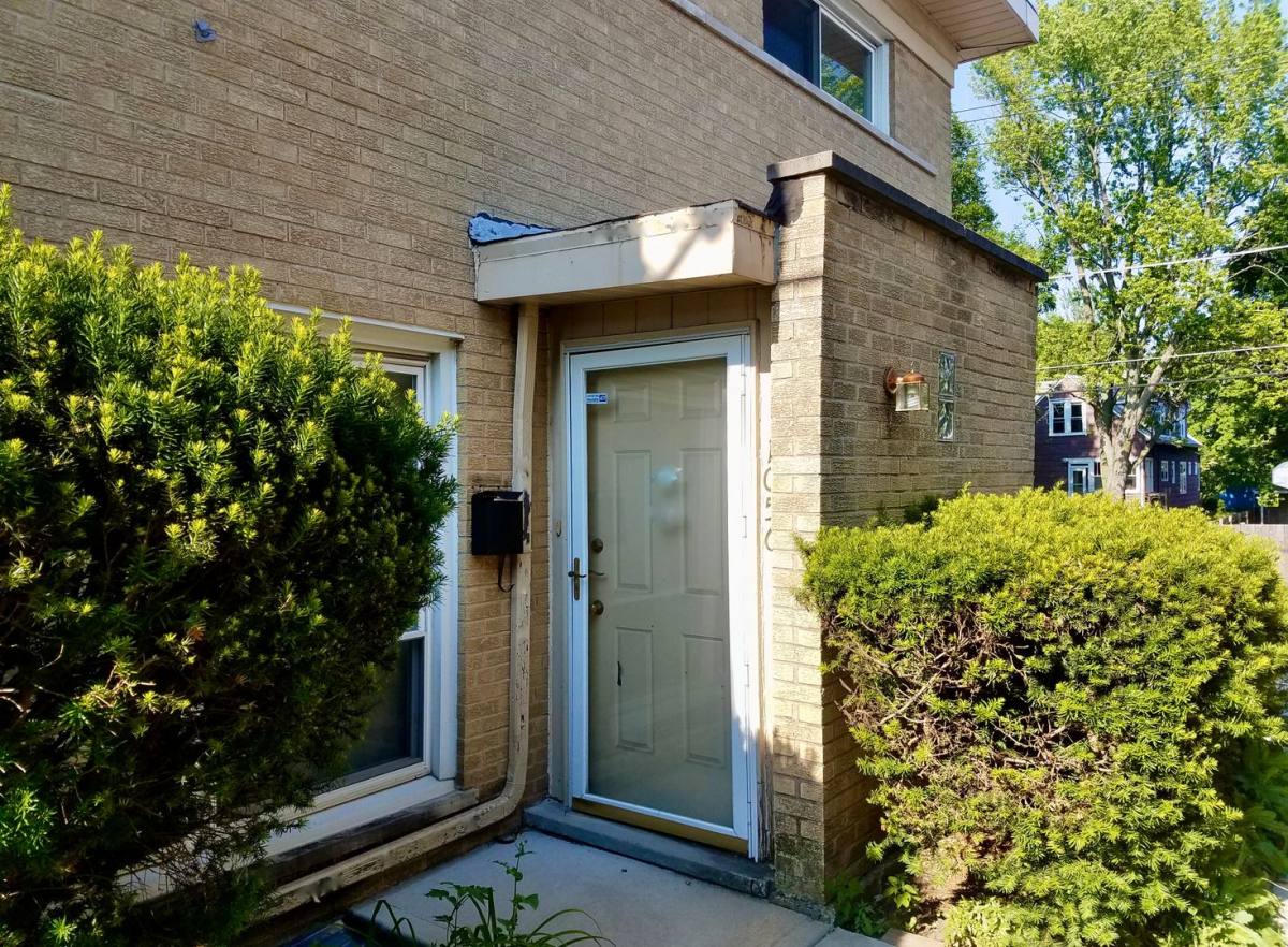 Townhouse for rent at 1056 Desplaines Ave, Forest Park, IL 60130