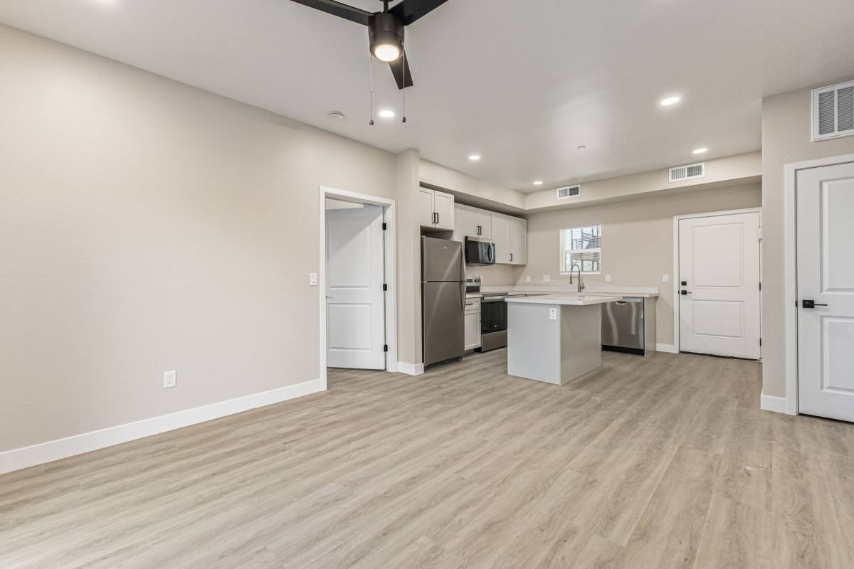 Apartment for rent at 1435 E Taylor St, Phoenix, AZ 85006