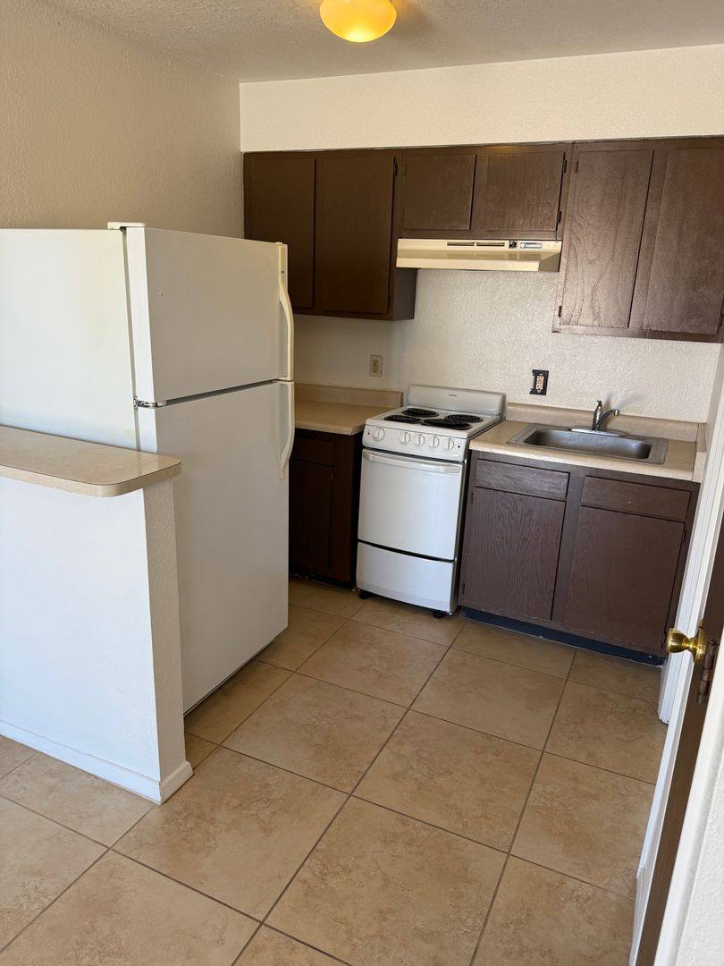 Apartment for rent at 1116 Plain St, Las Cruces, NM 88001