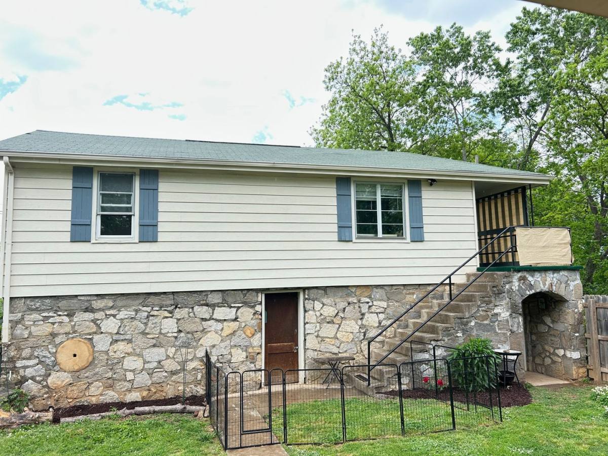 House for rent at 154 Mulberry St, Newport, TN 37821