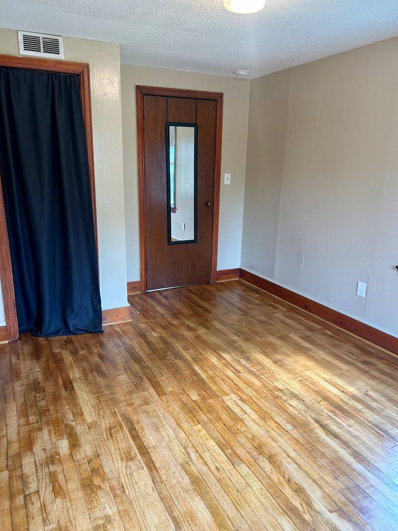 House for rent at 154 Mulberry St, Newport, TN 37821