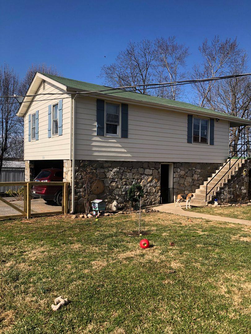 House for rent at 154 Mulberry St, Newport, TN 37821