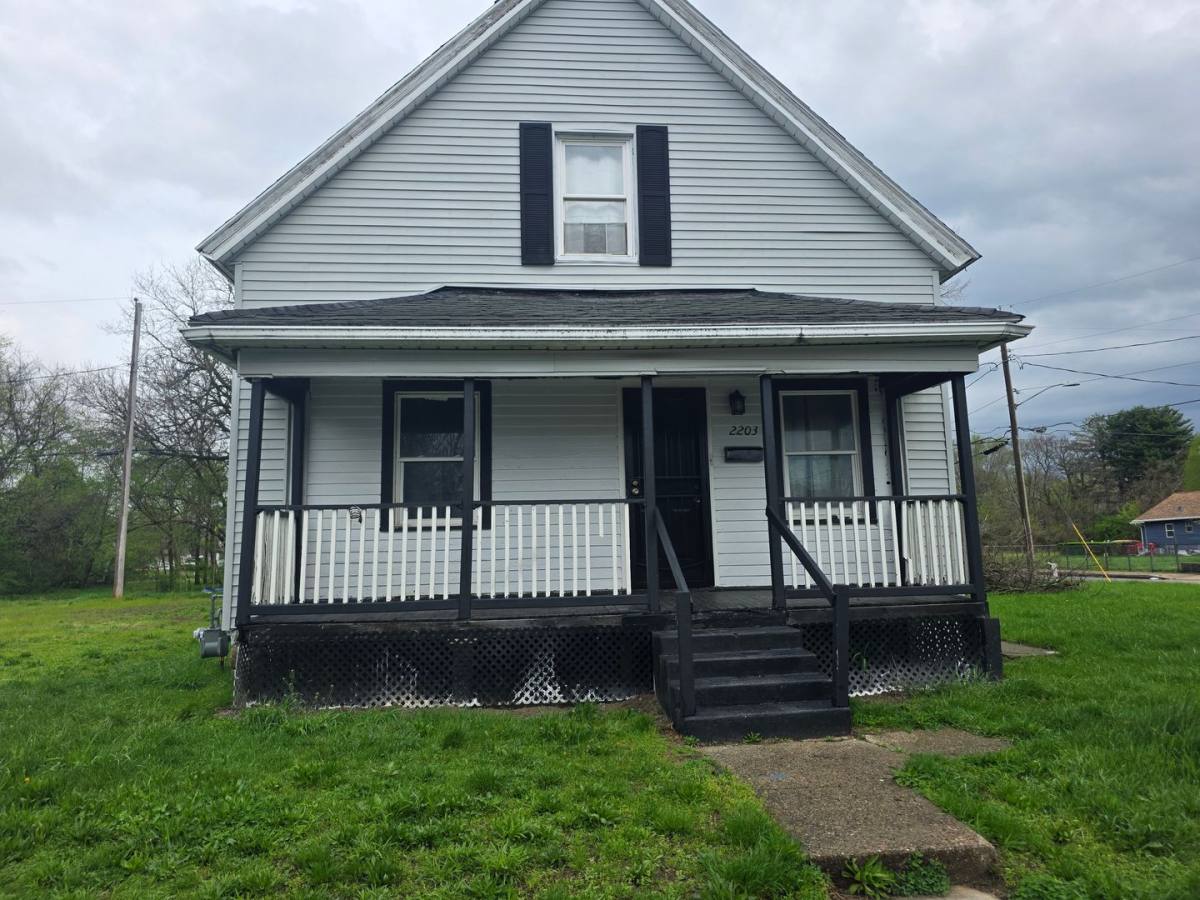 House for rent at 2203 Smith St, South Bend, IN 46628