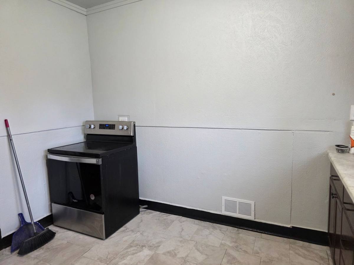 House for rent at 2203 Smith St, South Bend, IN 46628