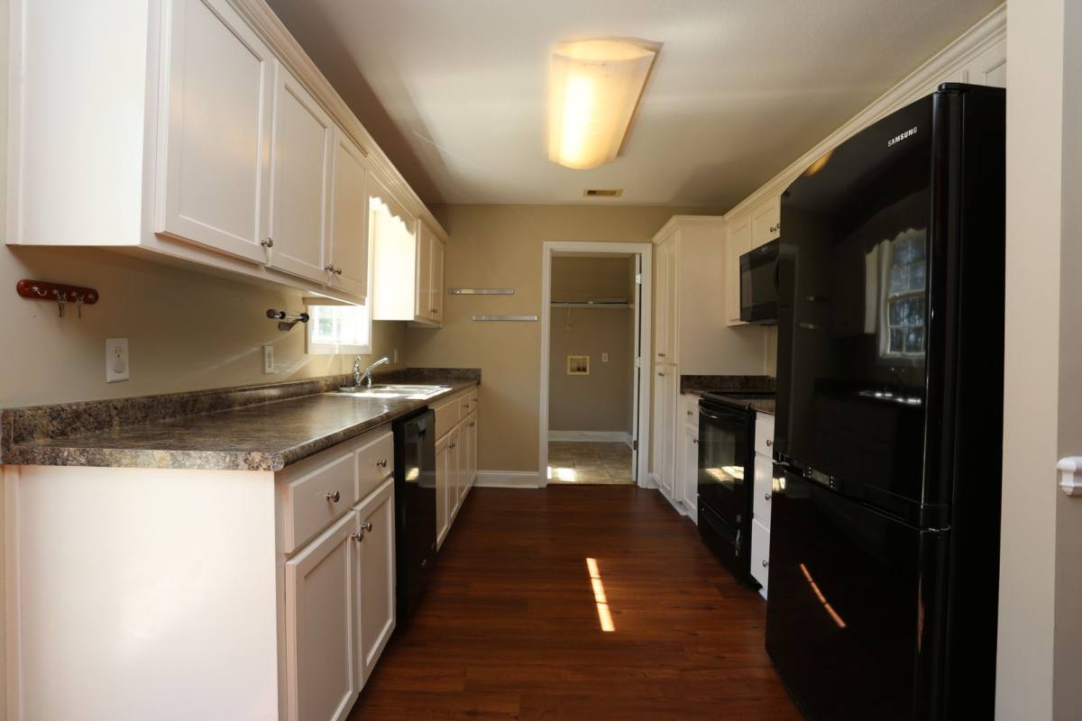 House for rent at 343 Longwood Dr, Statesboro, GA 30461