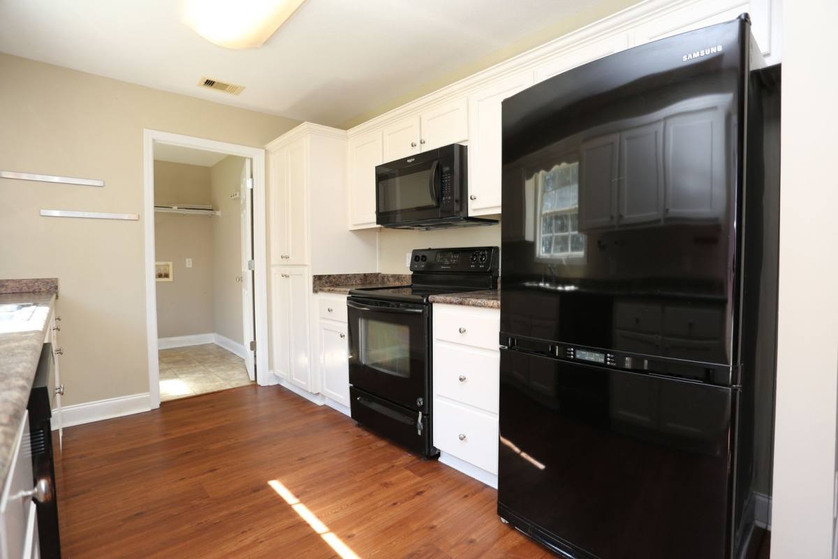 House for rent at 343 Longwood Dr, Statesboro, GA 30461