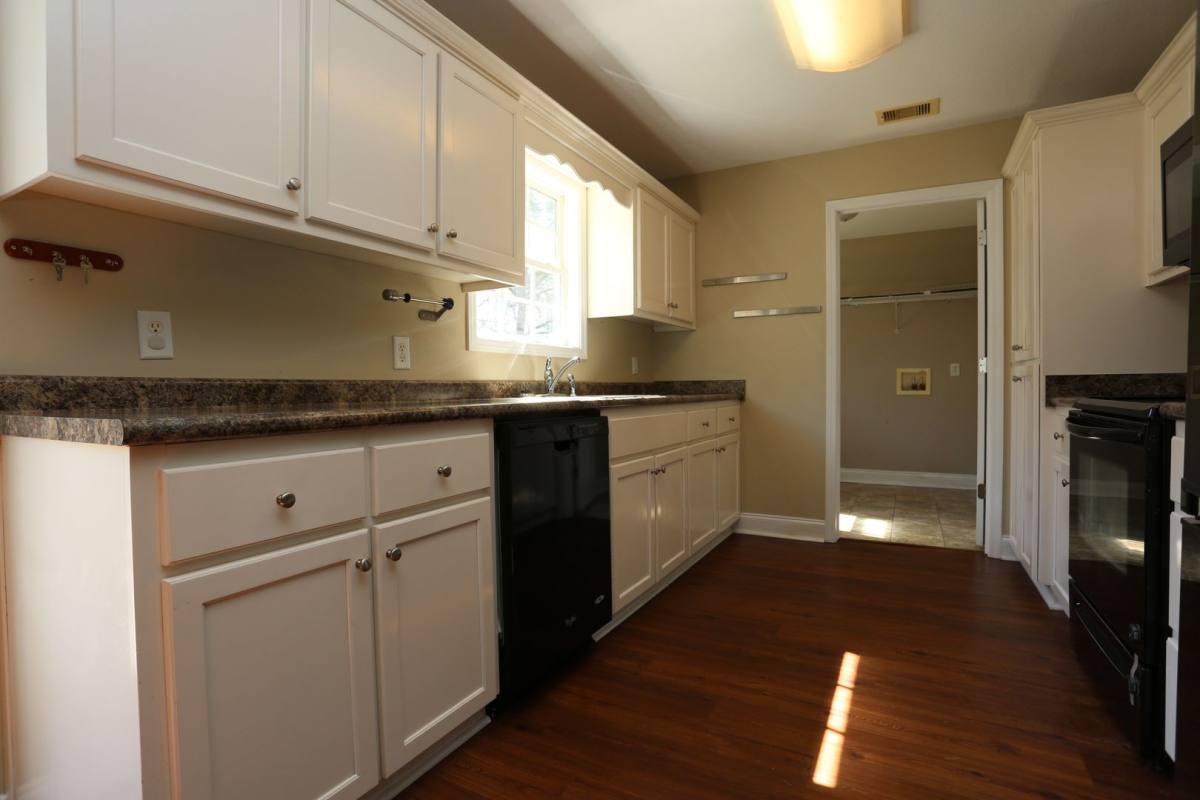 House for rent at 343 Longwood Dr, Statesboro, GA 30461