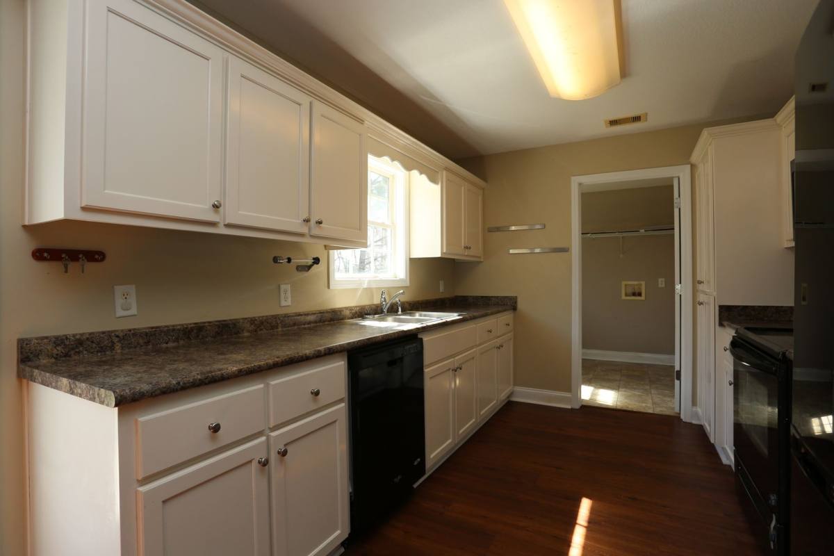 House for rent at 343 Longwood Dr, Statesboro, GA 30461