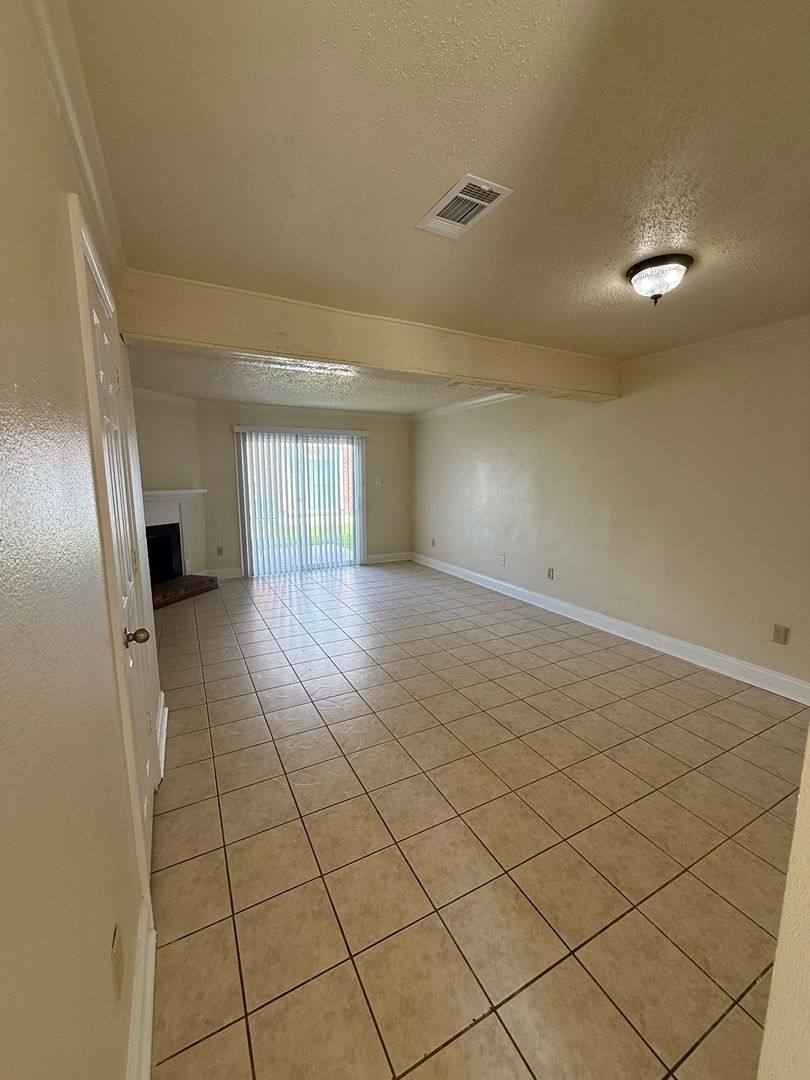 Apartment for rent at 1773 Starboard Dr, Baton Rouge, LA 70820