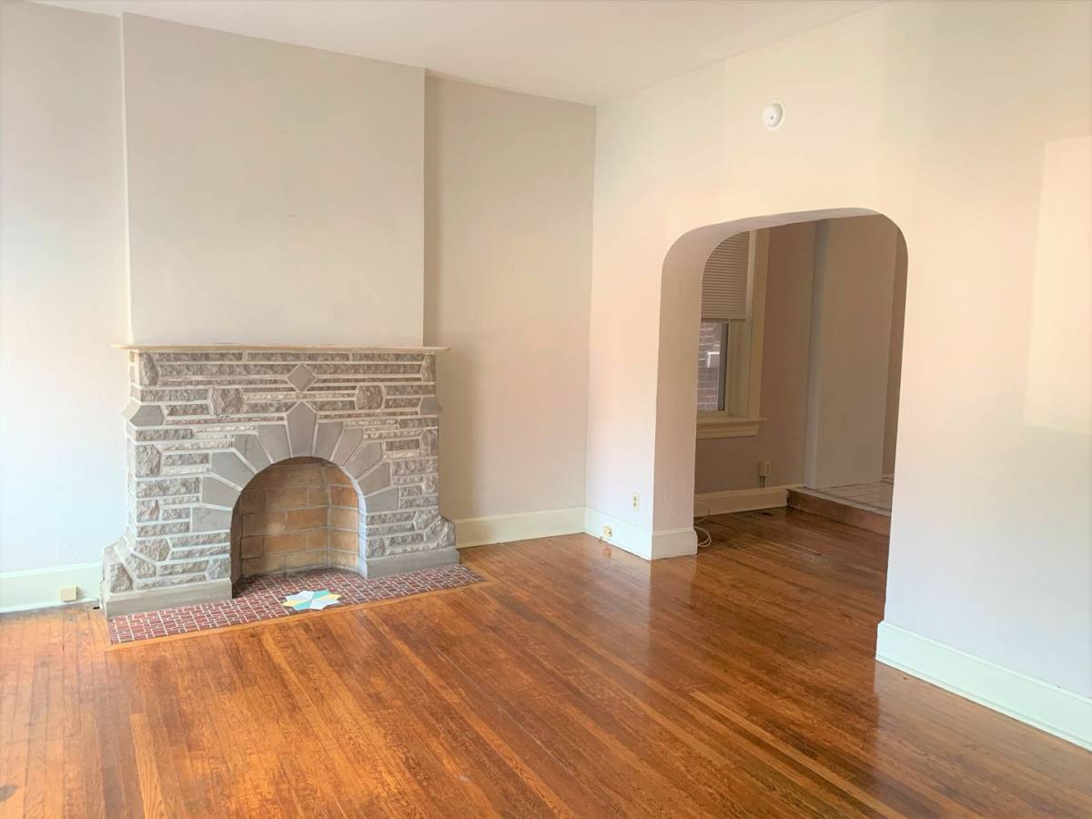 Apartment for rent at 1077 S Taylor Ave, Saint Louis, MO 63110