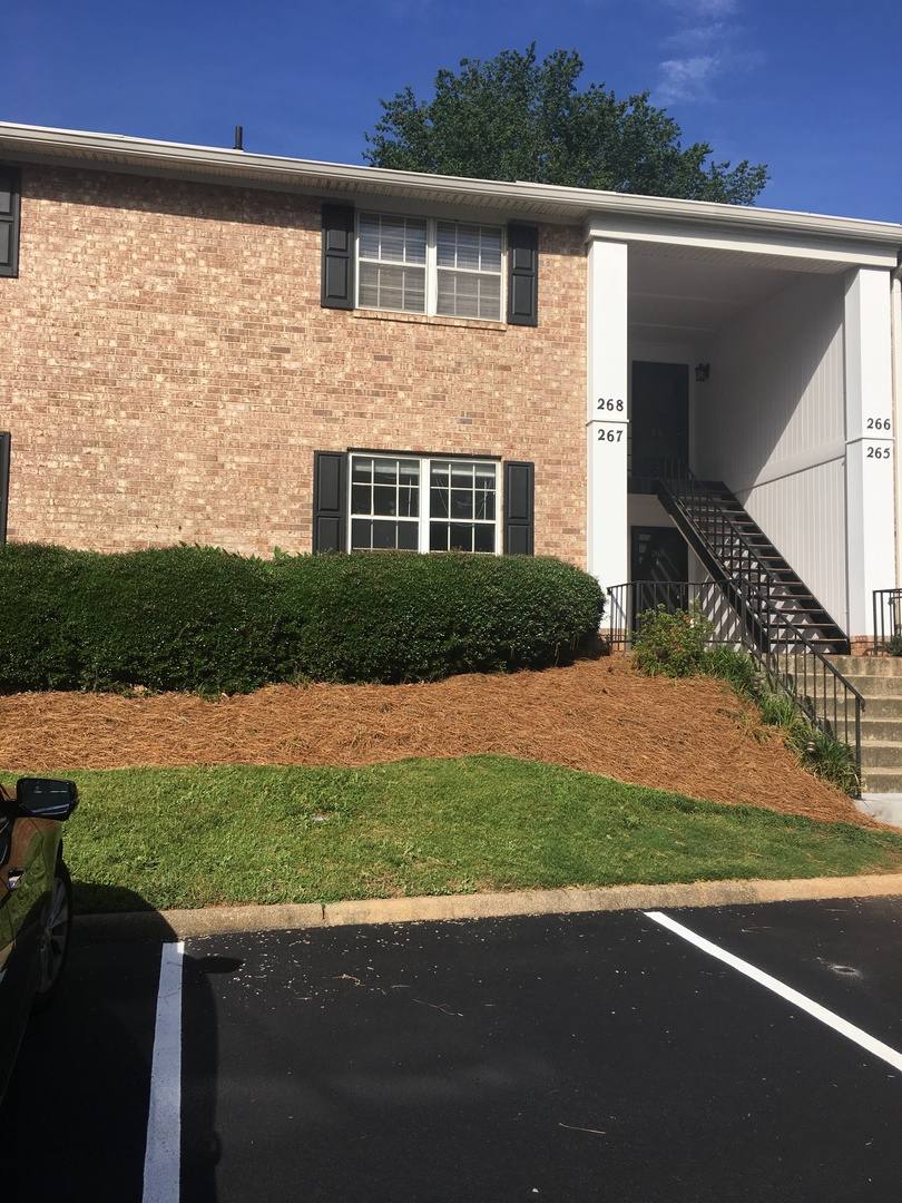 Apartment for rent at 925 Cleveland St, Greenville, SC 29601