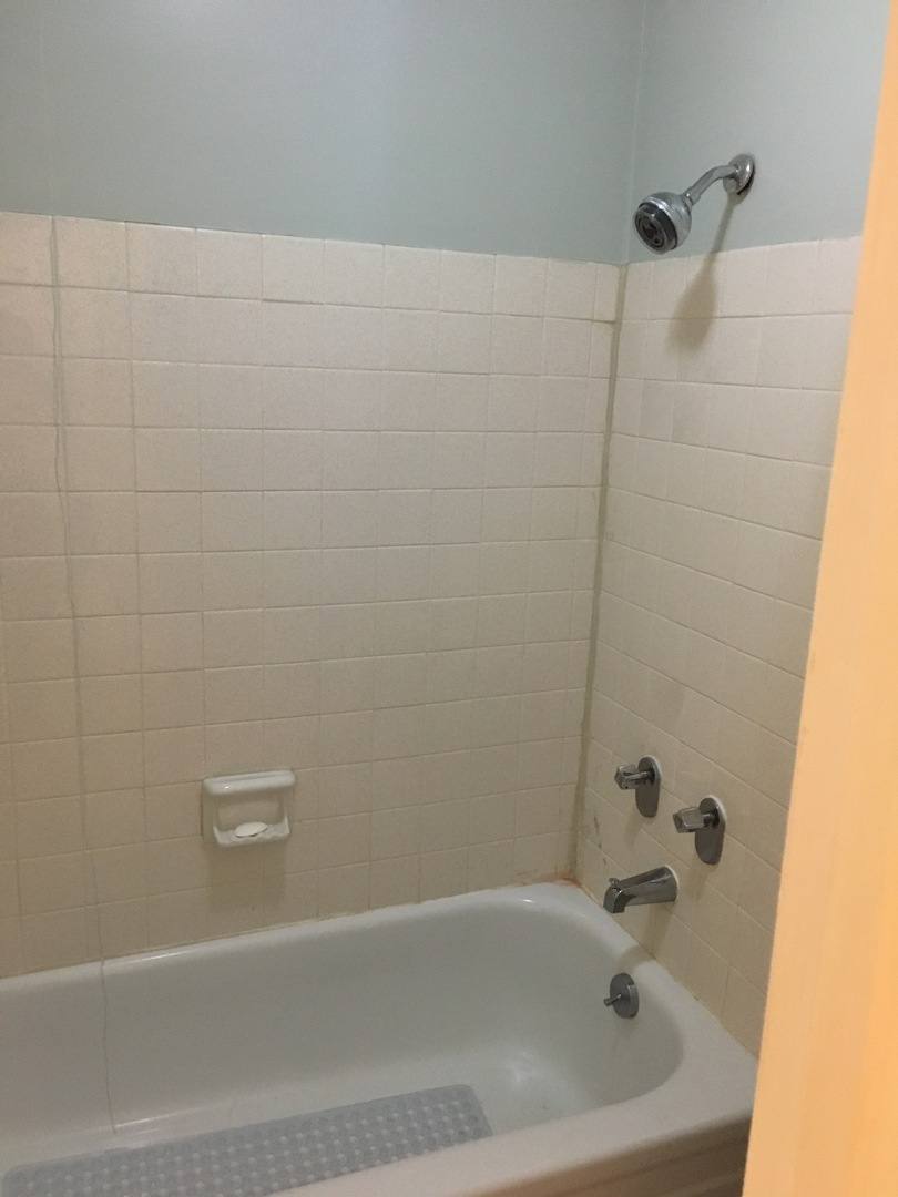Apartment for rent at 925 Cleveland St, Greenville, SC 29601