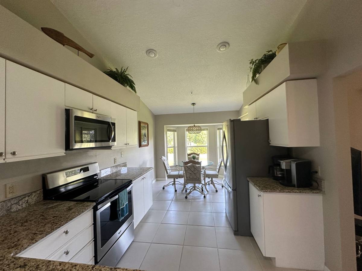Apartment for rent at 6713 Stone River Rd, Bradenton, FL 34203