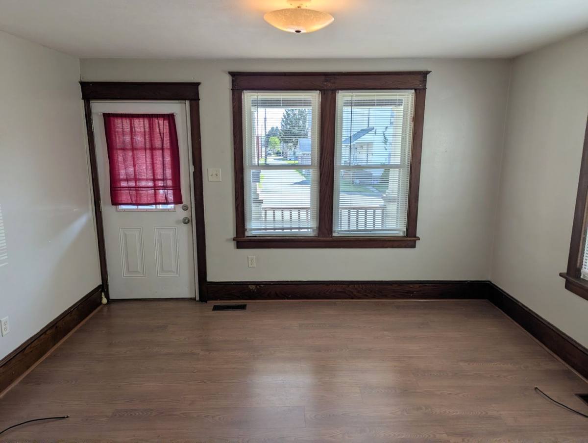 Apartment for rent at 675-677 Cemetery St, Williamsport, PA 17701