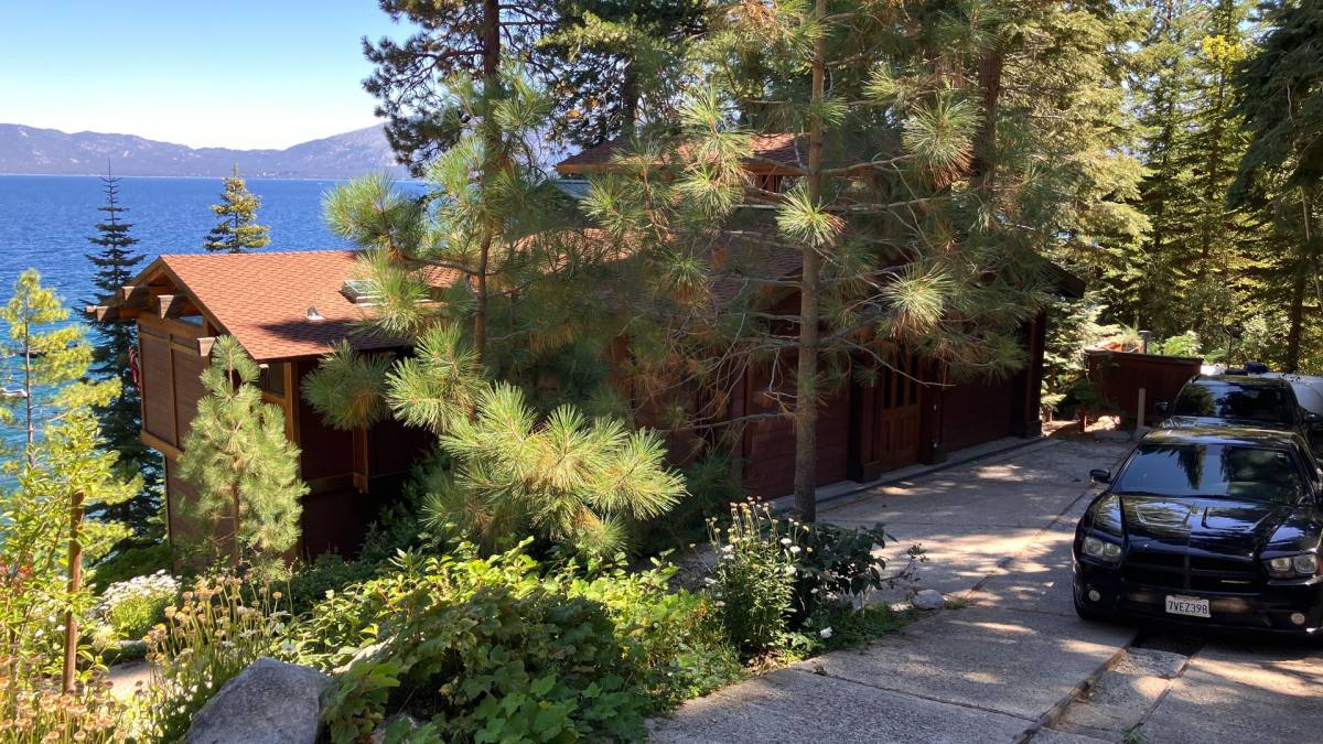 House for rent at 2147 Cascade Rd, South Lake Tahoe, CA 96150
