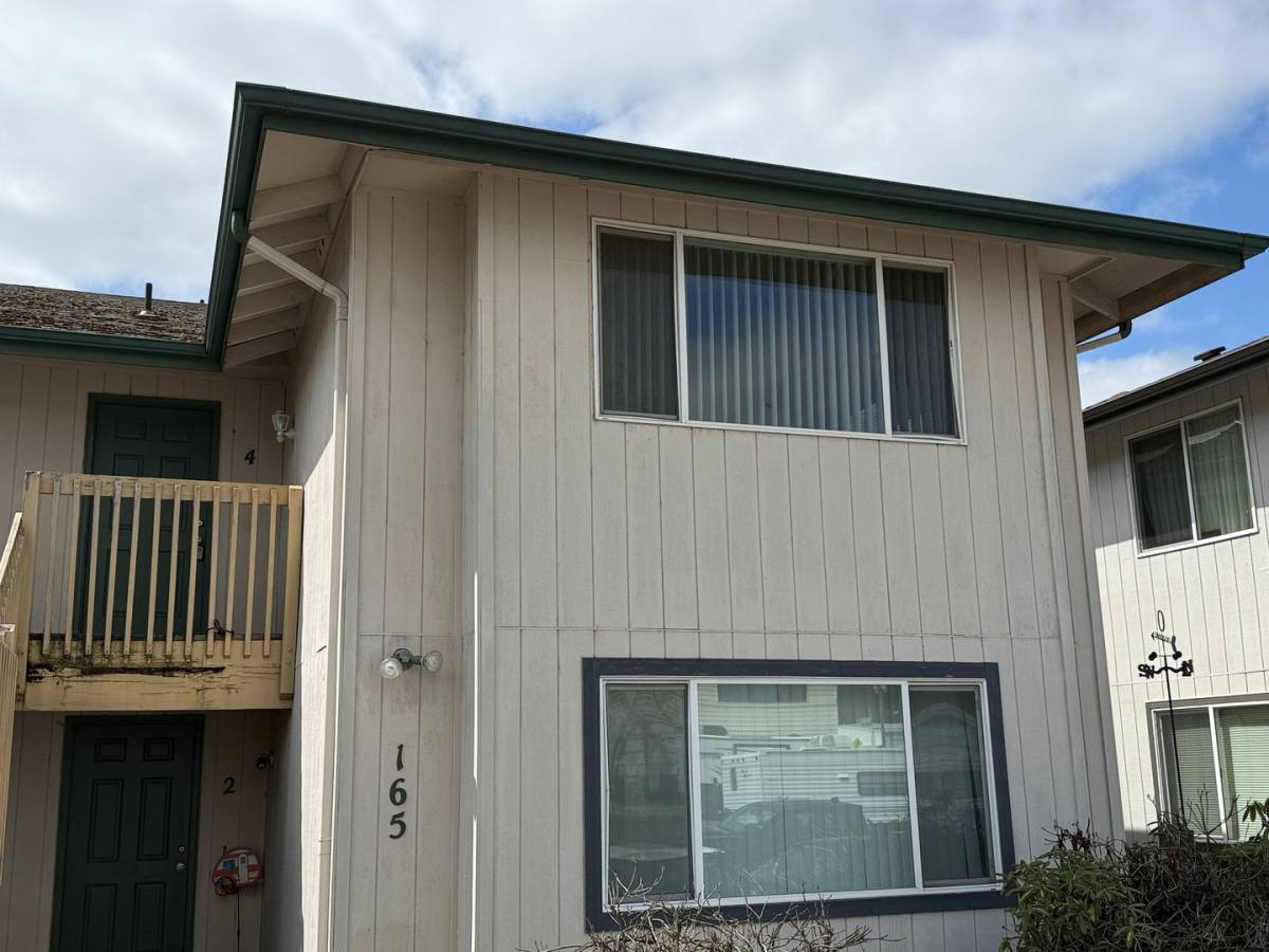 Apartment for rent at 165 SW Kalmia St, Junction City, OR 97448