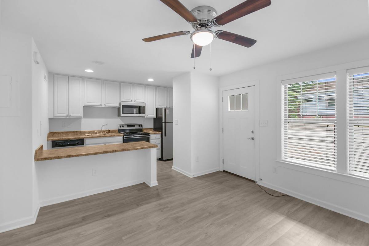 Apartment for rent at 1633 13th Ave S, Birmingham, AL 35205