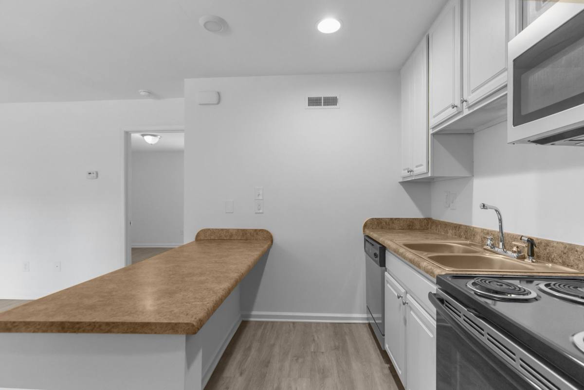 Apartment for rent at 1633 13th Ave S, Birmingham, AL 35205