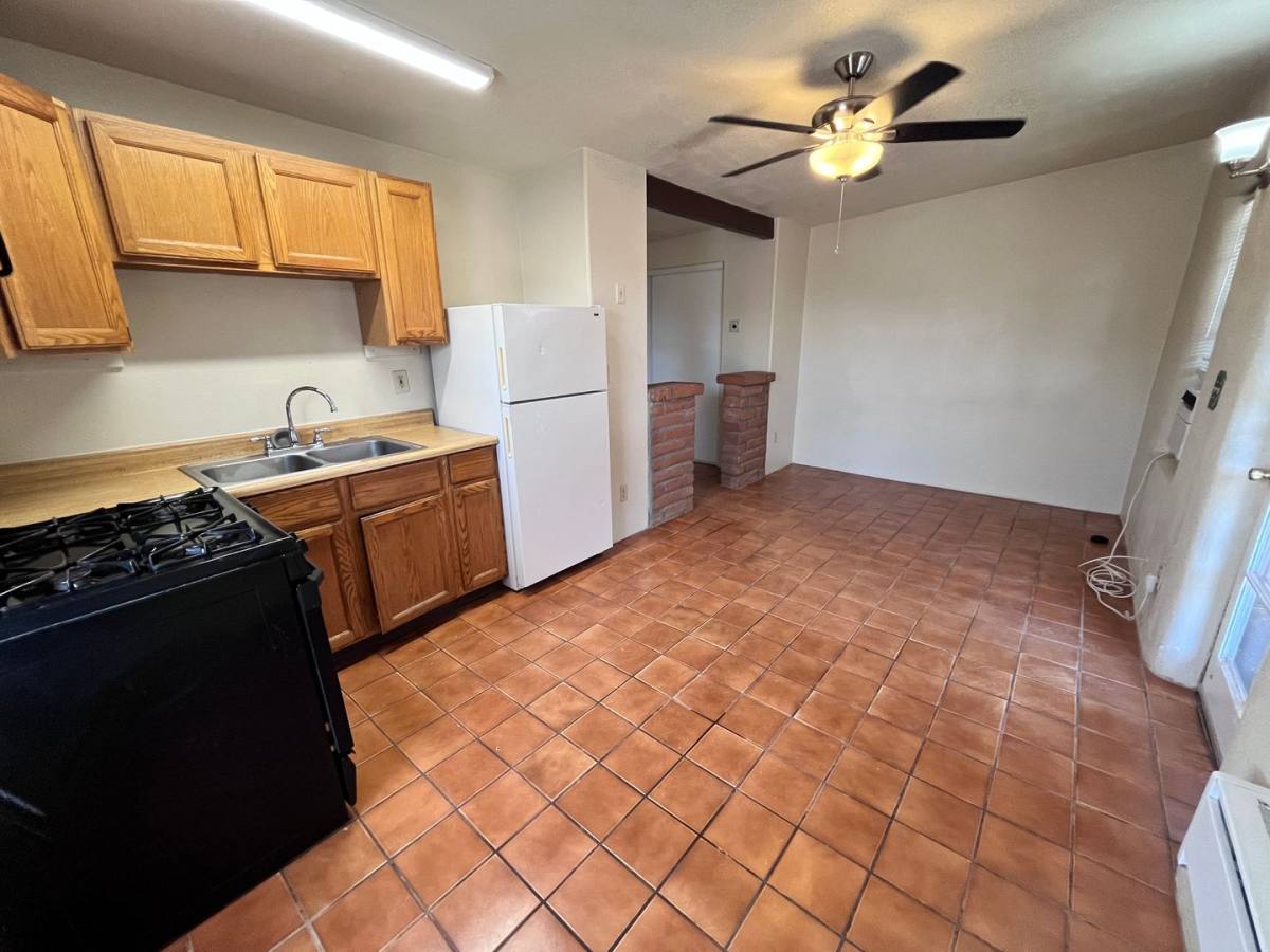 Townhouse for rent at 3130 W Rock Hill Rd, Tucson, AZ 85745