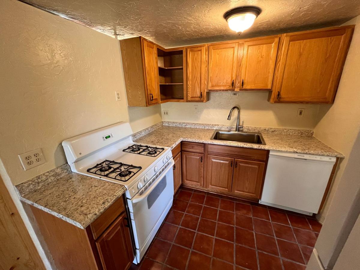 Townhouse for rent at 3130 W Rock Hill Rd, Tucson, AZ 85745