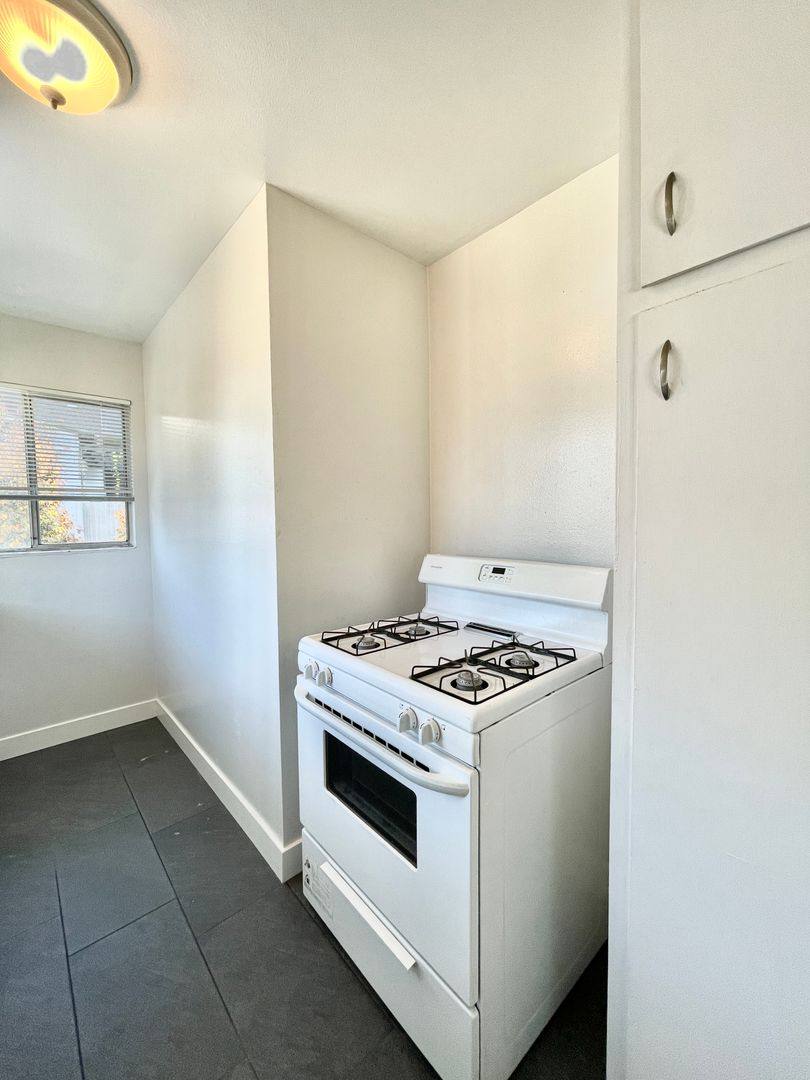 Apartment for rent at 466 N Fair Oaks Ave, Sunnyvale, CA 94086