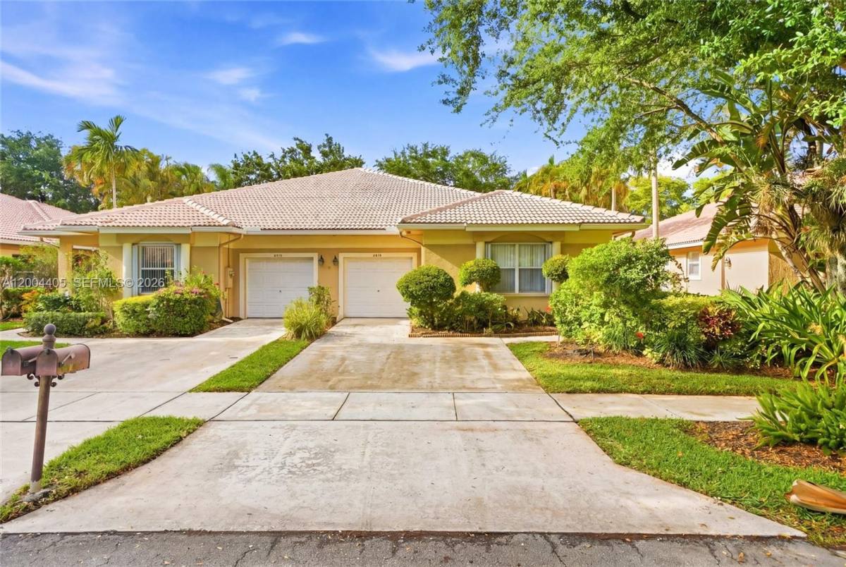 House for rent at 2513 Coral Trace Place, Delray Beach, FL 33445