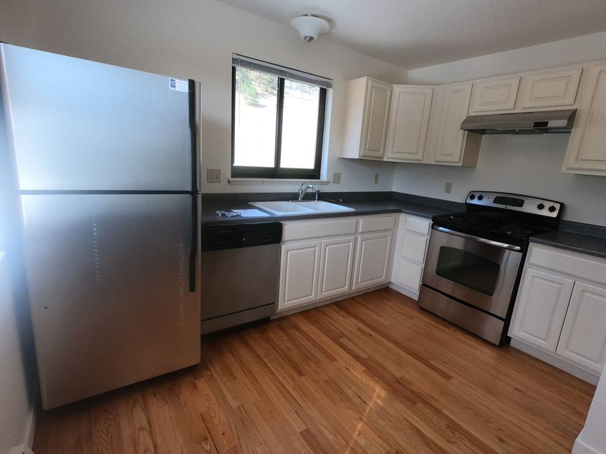 Apartment for rent at 101 Canyon Blvd, Boulder, CO 80302