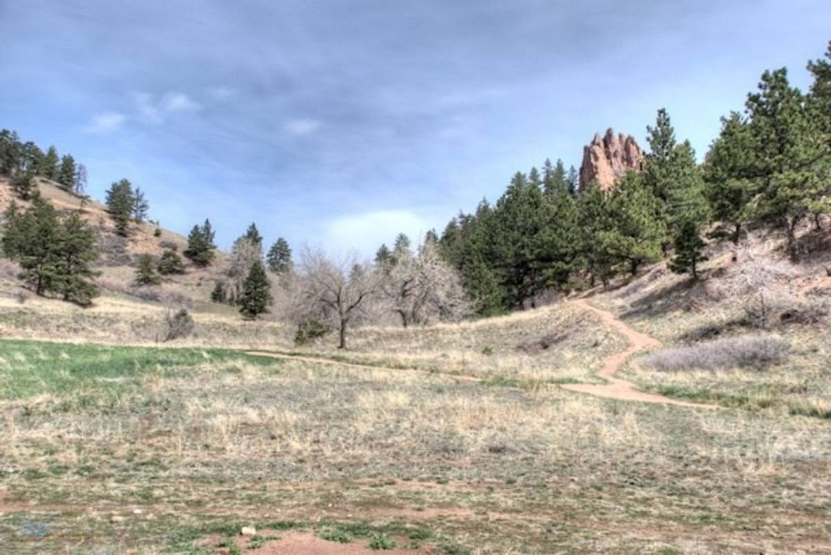 Apartment for rent at 101 Canyon Blvd, Boulder, CO 80302