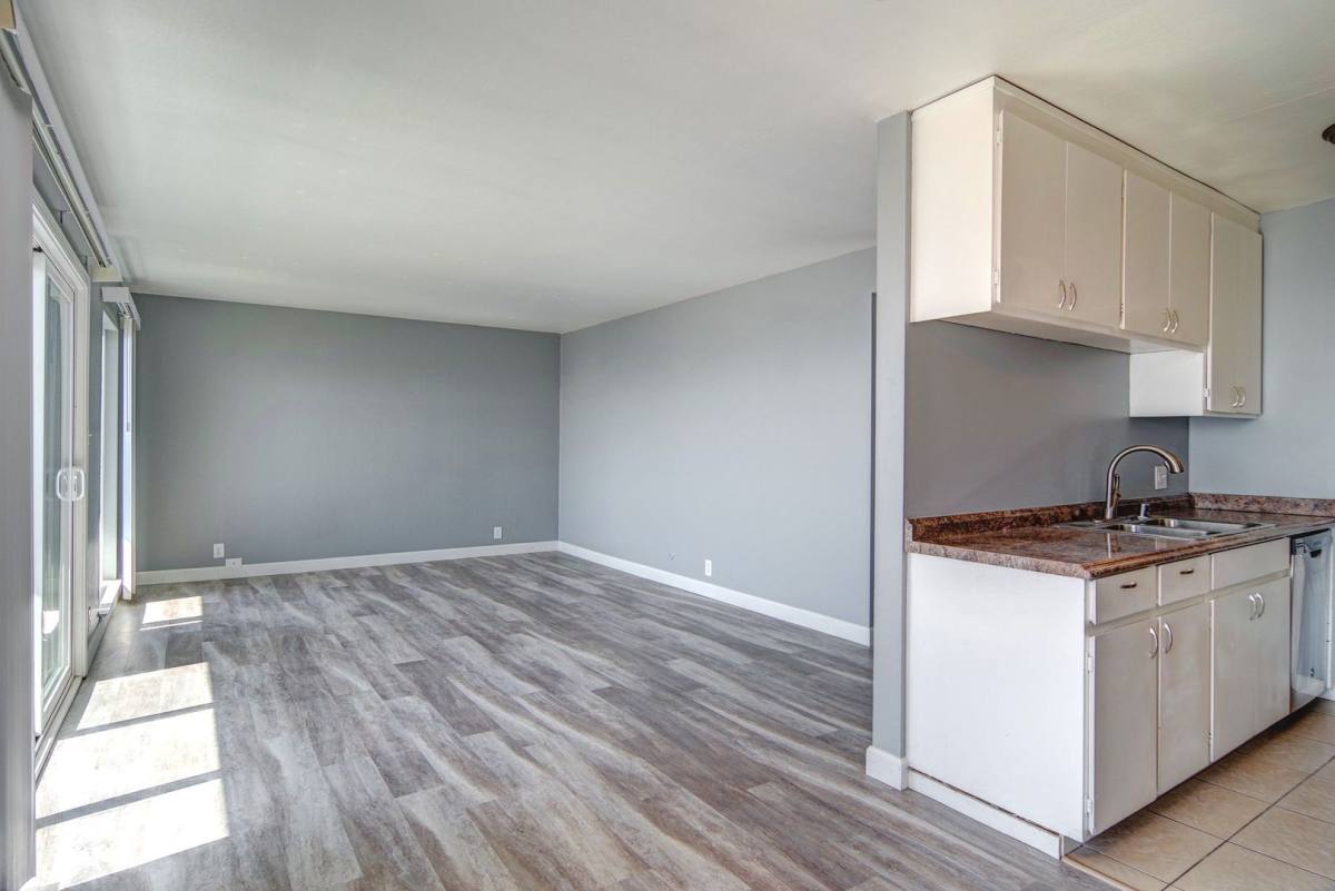 Apartment for rent at 2019 Shoreline Dr, Alameda, CA 94501