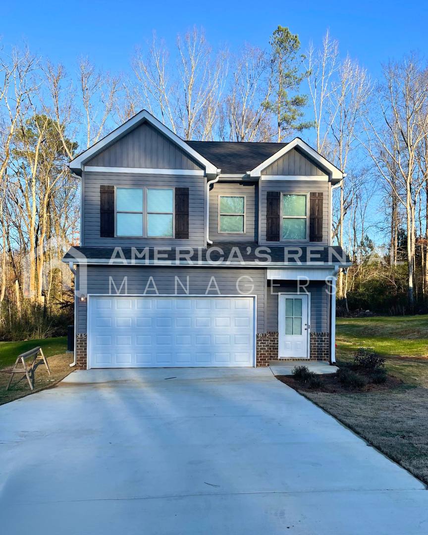 House for rent at 334 Buckhorn Circle, Weaver, AL 36277