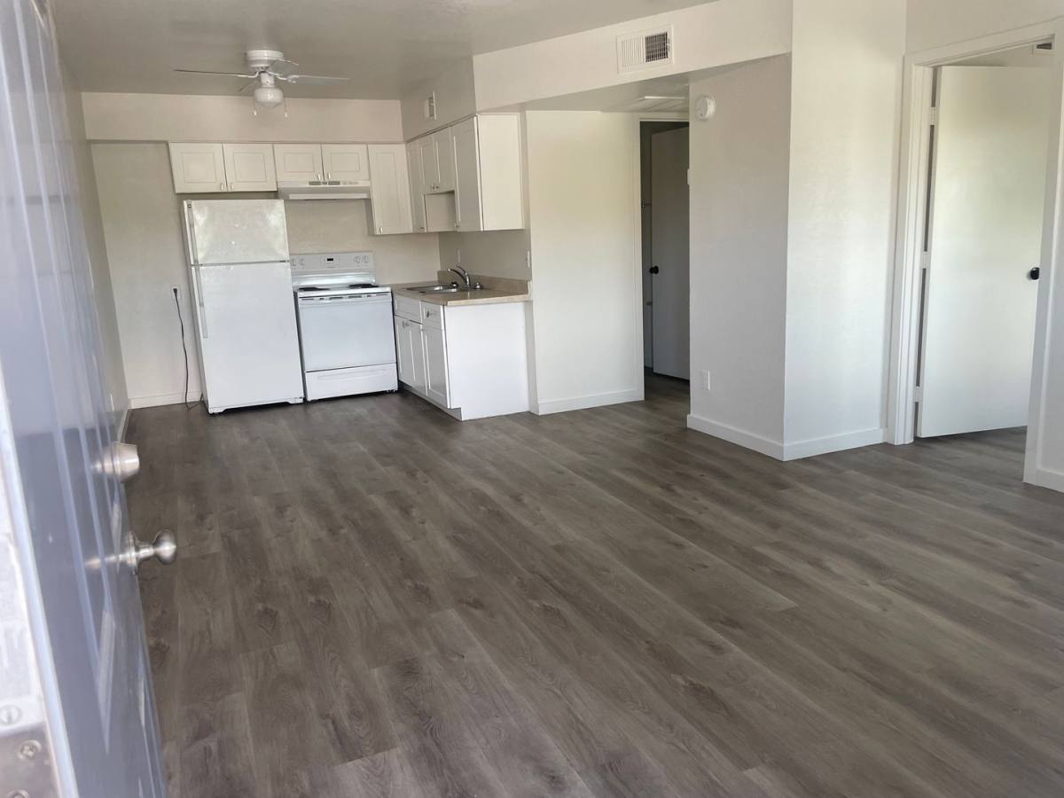 Apartment for rent at 9633 N 17th Ave, Phoenix, AZ 85021