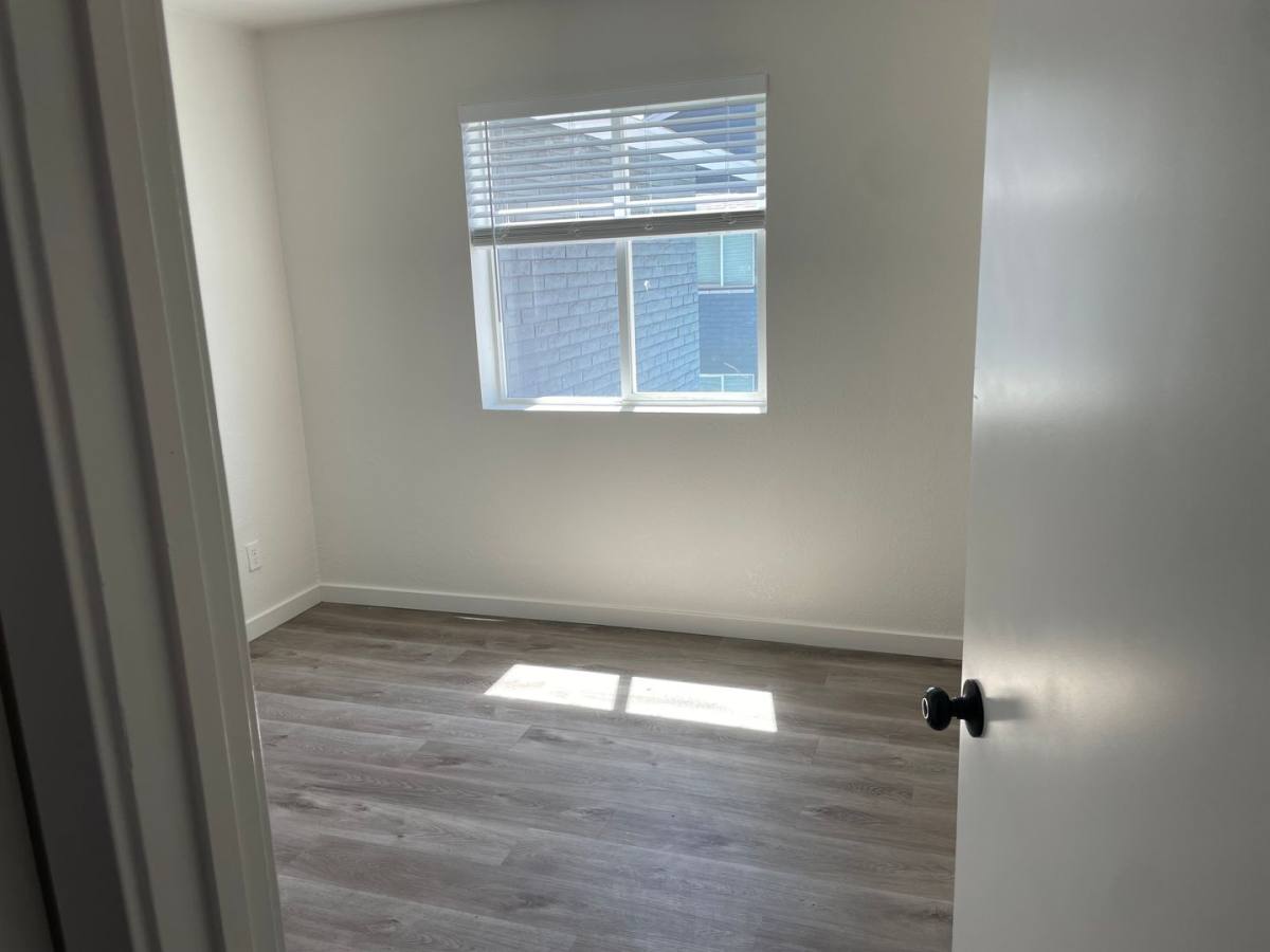 Apartment for rent at 9633 N 17th Ave, Phoenix, AZ 85021