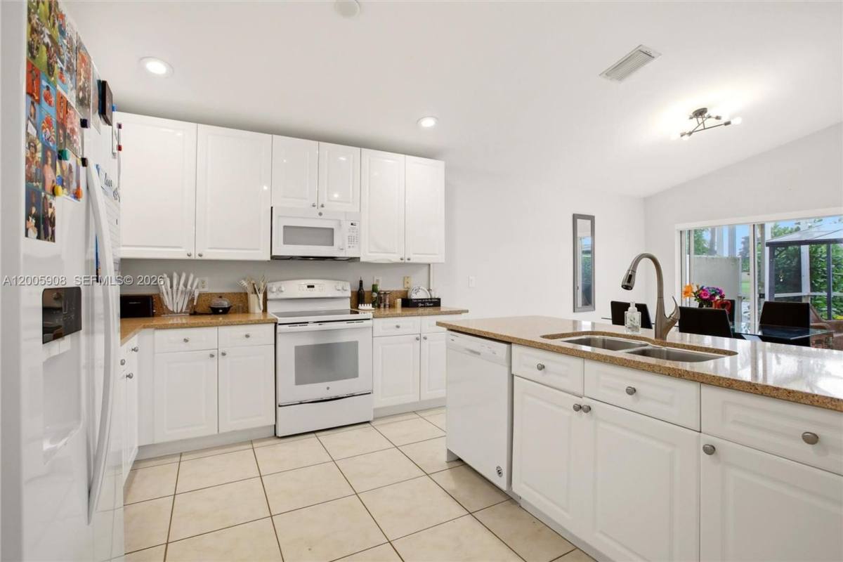 House for rent at 6298 Harbour Chase Dr, Lake Worth, FL 33467