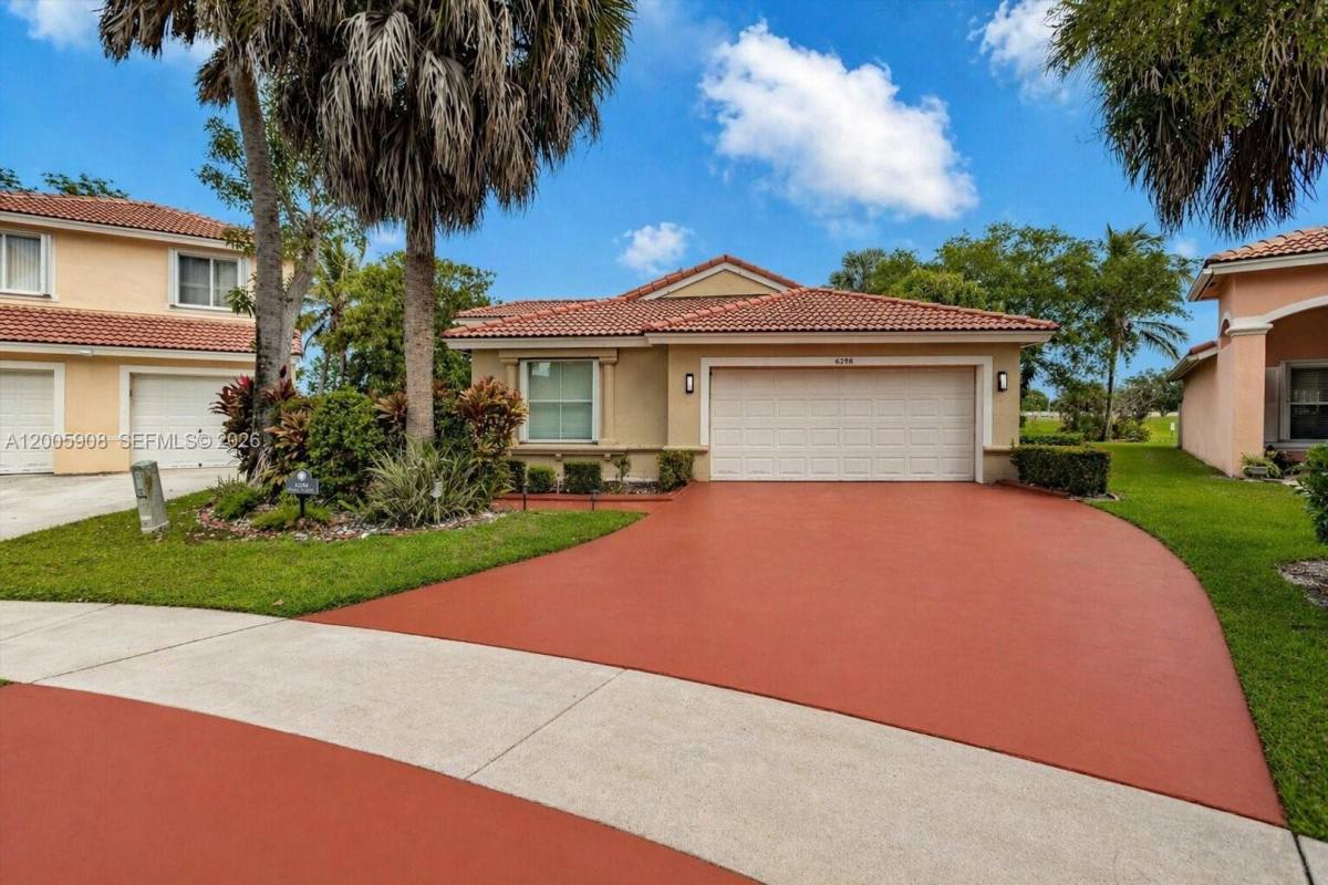 House for rent at 6298 Harbour Chase Dr, Lake Worth, FL 33467