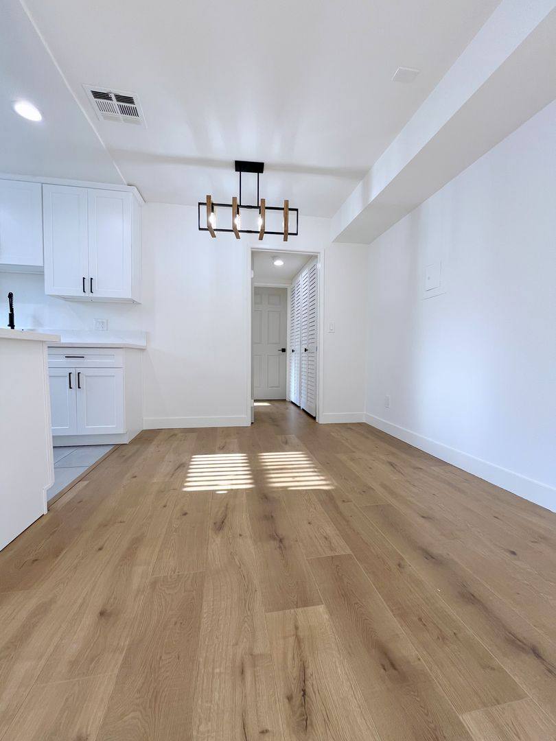 Apartment for rent at 14423 Tiara St, Van Nuys, CA 91401