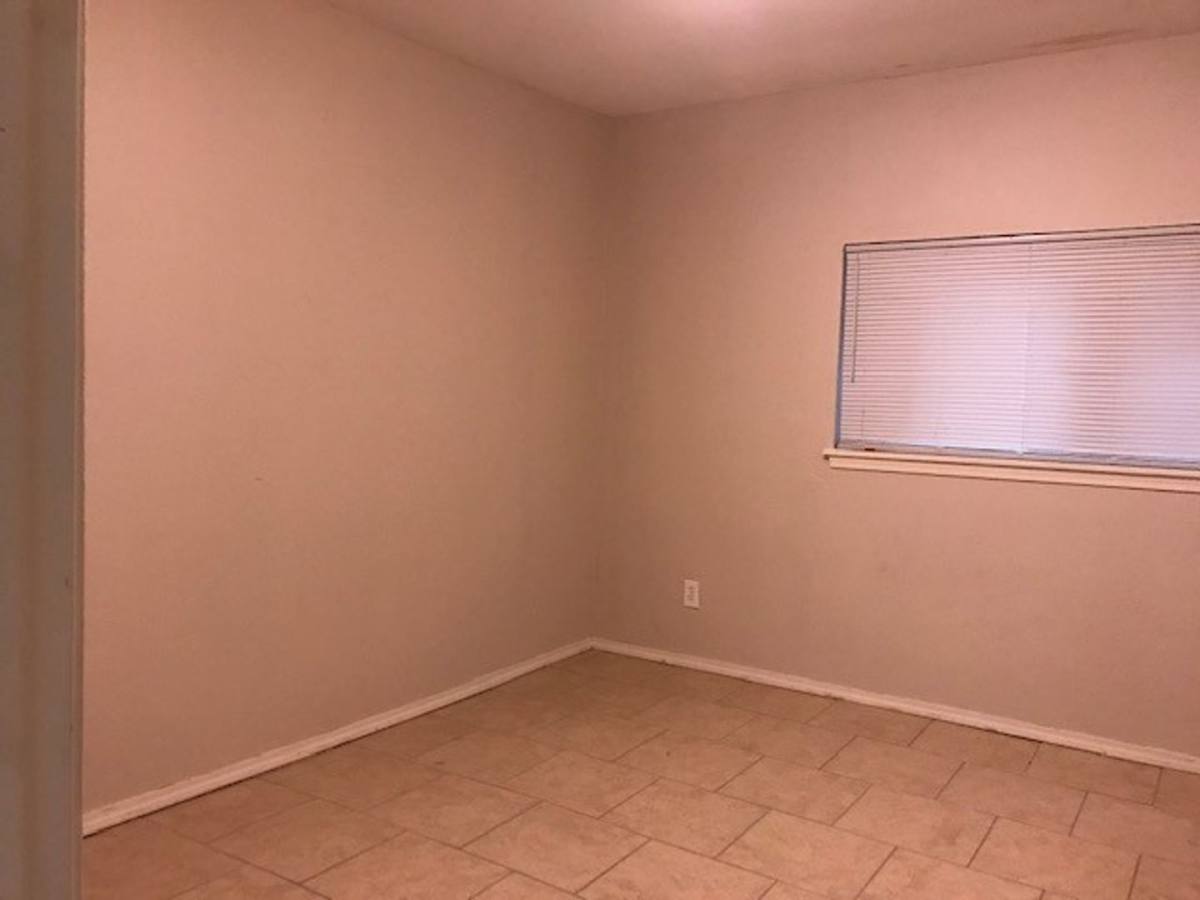Apartment for rent at 506 E 12th, Ada, OK 74820
