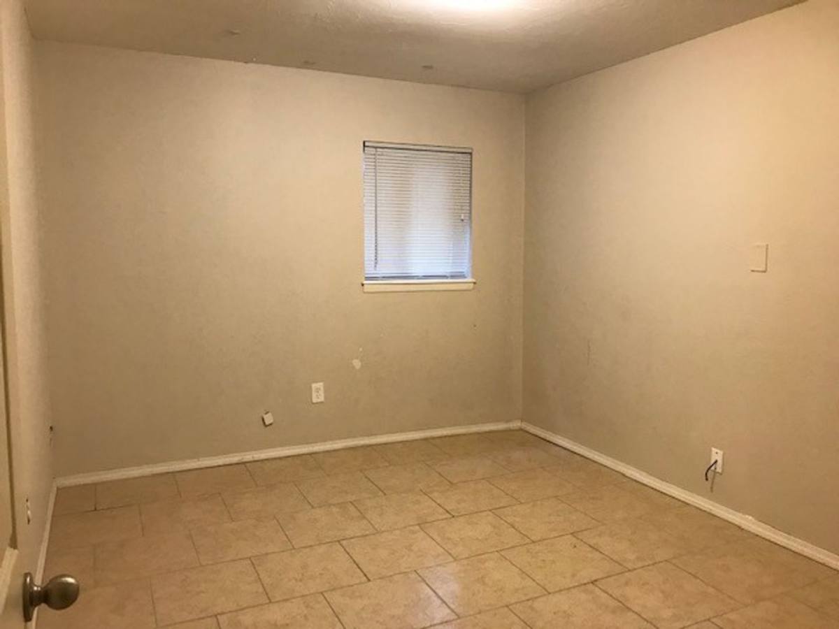 Apartment for rent at 506 E 12th, Ada, OK 74820
