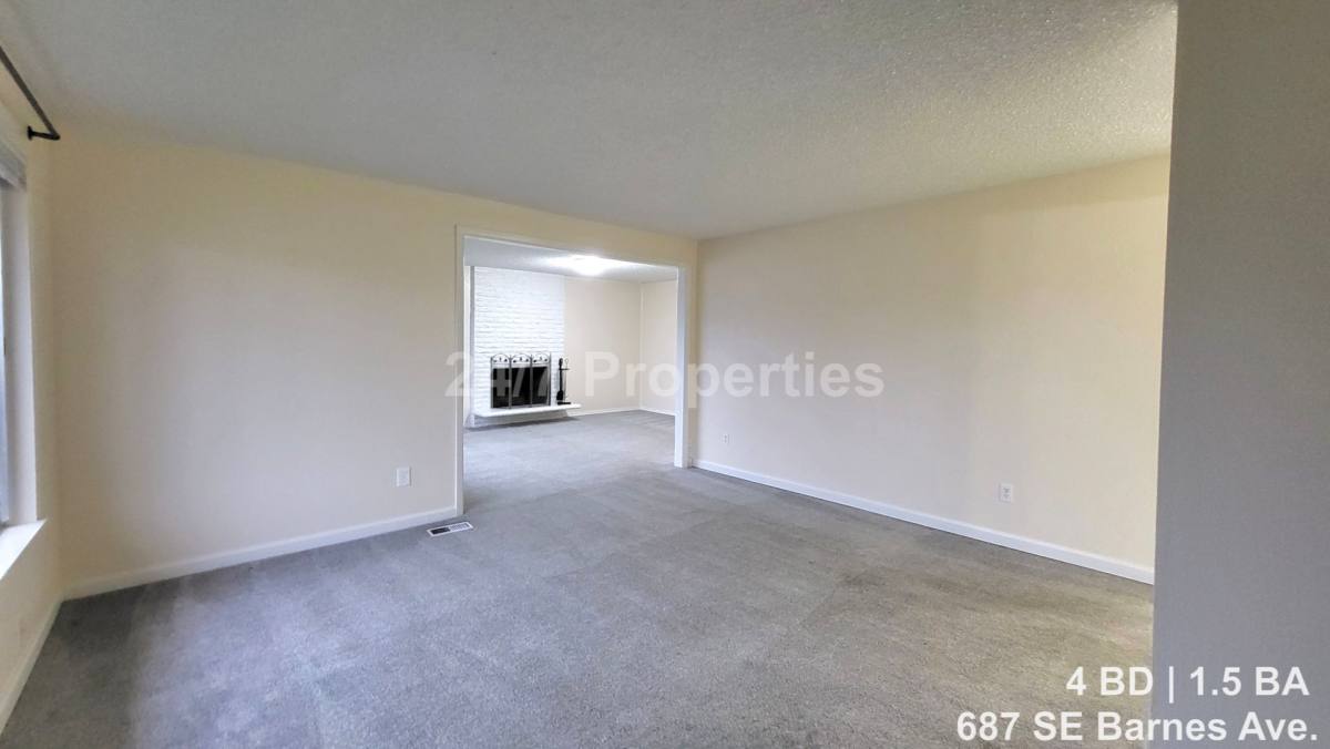 House for rent at 687 SE Barnes Ave, Gresham, OR 97080