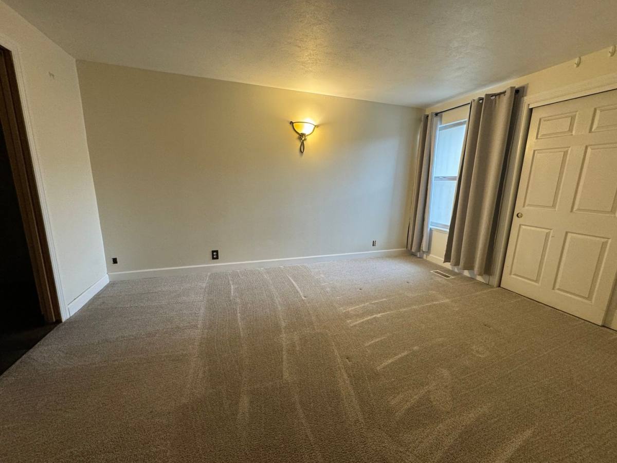 House for rent at 2487 W Dutch Draw Dr, Salt Lake City, UT 84129